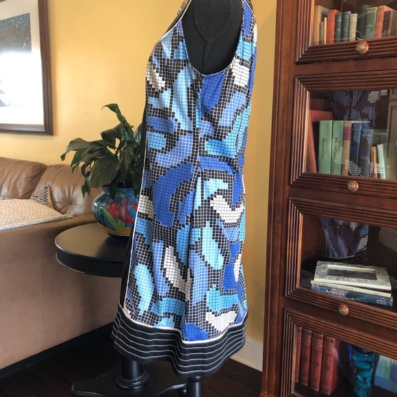 Retro vibe geometric dress - size 12 - Picture 3 of 7